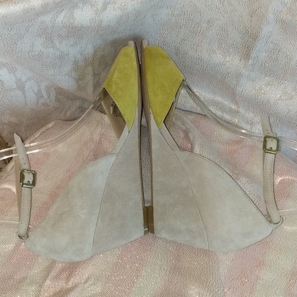 Julianne Hough Wedge Sandals NWT - Picture 3 of 8